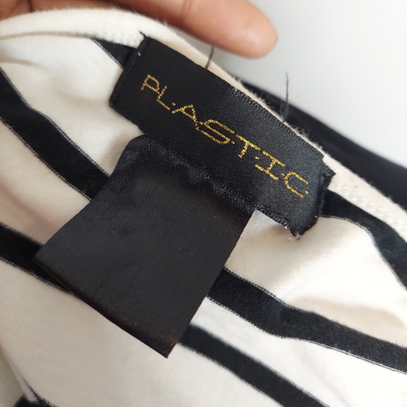 White stripe bodycon dress with attached belt - Picture 2 of 11